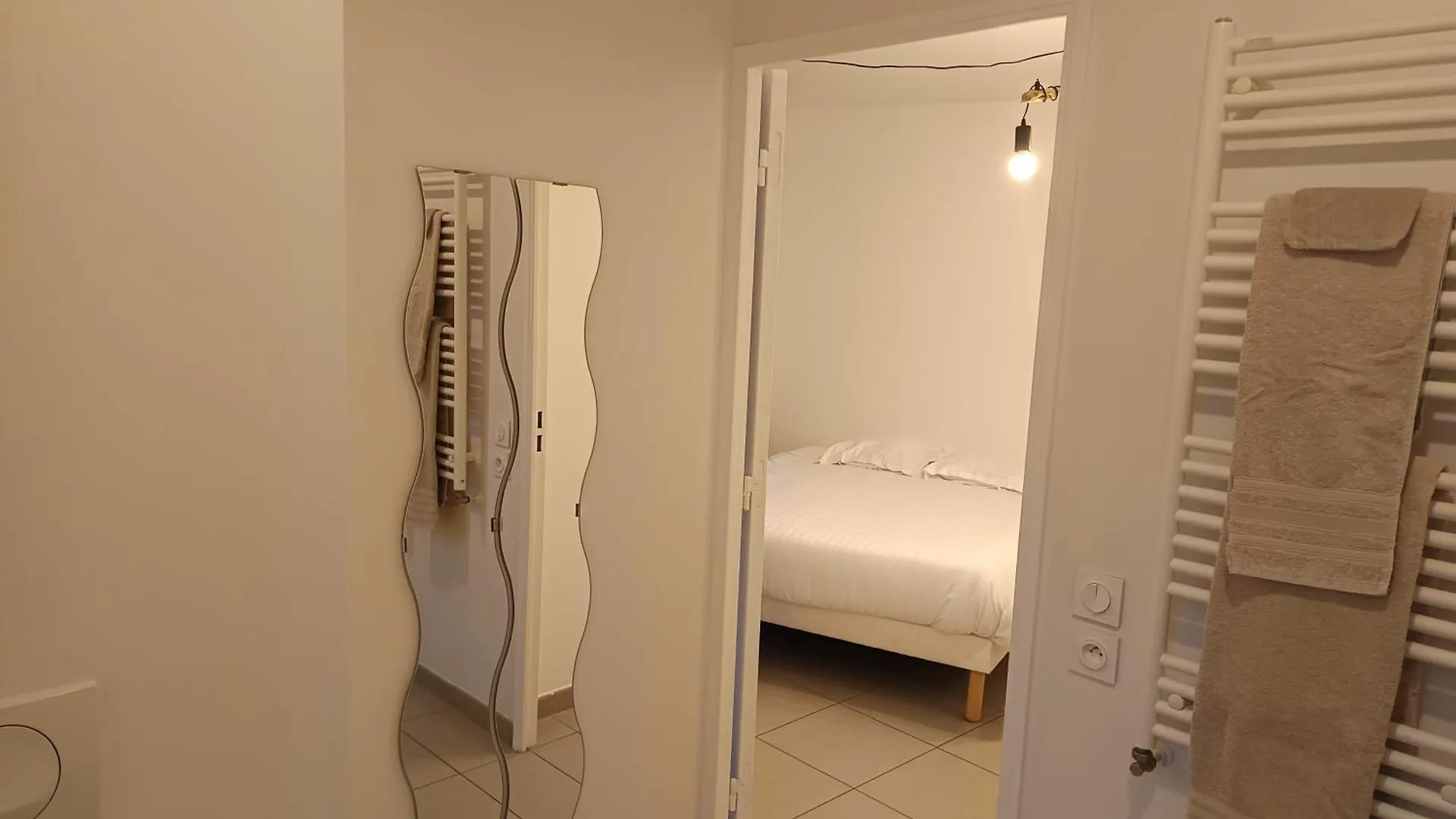 Villa'Vi Lyon Est Chambres D'Hotes Saint-Priest  France
