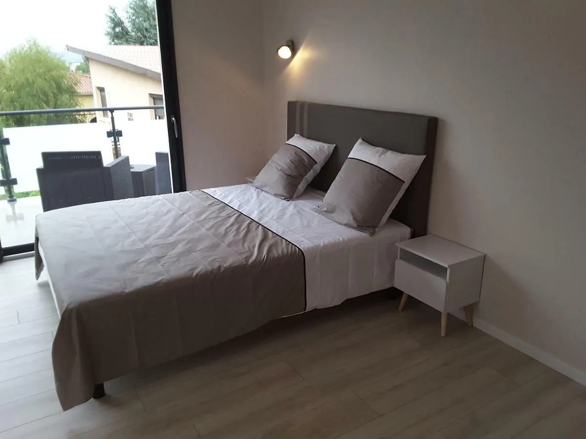 Villa'Vi Lyon Est Chambres D'Hotes Saint-Priest  Saint-Priest (Rhone)